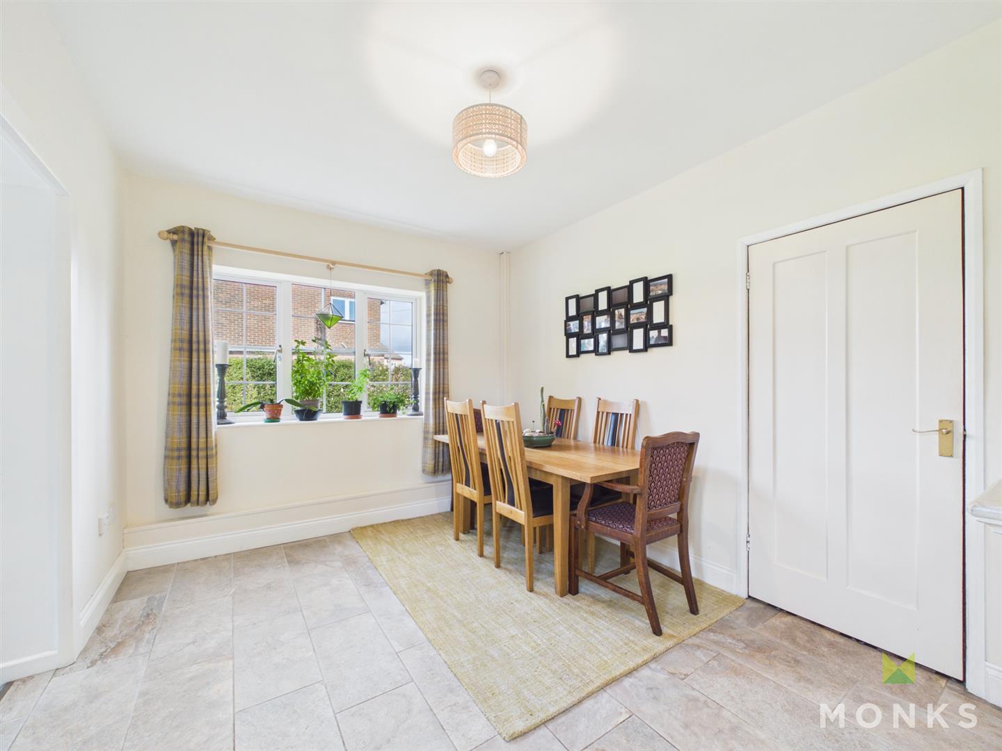 23 Harlescott Crescent, Shrewsbury, SY1 3AU For Sale
